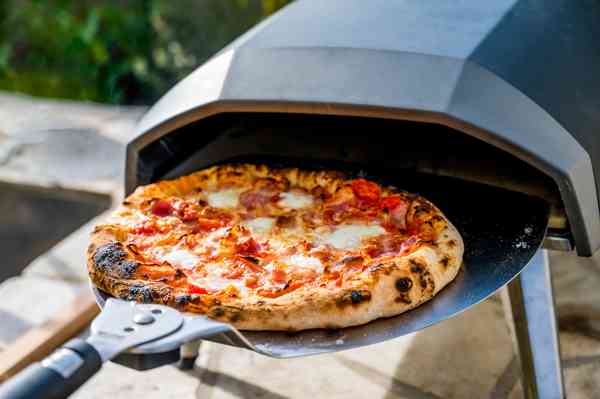 Having Trouble Loading Pizzas Into the Oven? Your Peel May Be the Problem