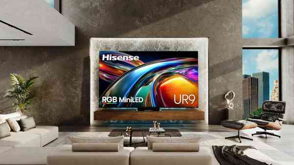Цветной RGB-телевизор Hisense UR8 поступит в продажу по цене от 1300 долларов.