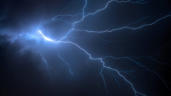 Гром + оптоволоконный кабель, используемый для сейсмических изображений
