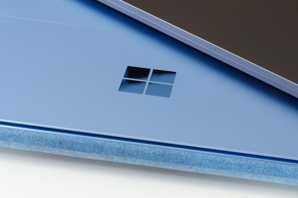 Microsoft дразнит новое оборудование Surface и «новую эру ПК»