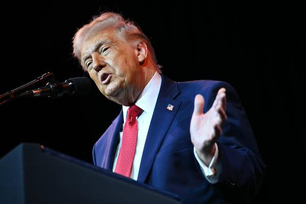 Трамп винит Тима Уолца в хакерских атаках на воду, хотя, вероятно, это Иран