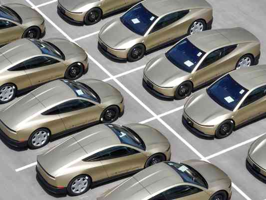 Tesla наконец-то запускает Cybercab — будем надеяться, что оно готово