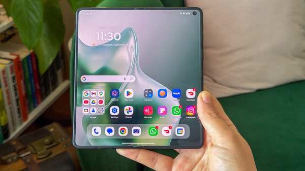 Обзор Motorola Razr Fold: ужасное первое впечатление
