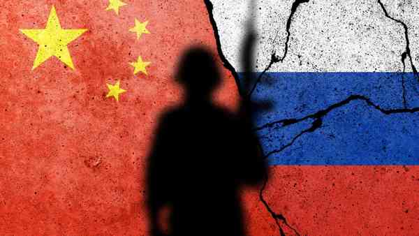 Приложения, ориентированные на войска США, содержат китайский и русский код