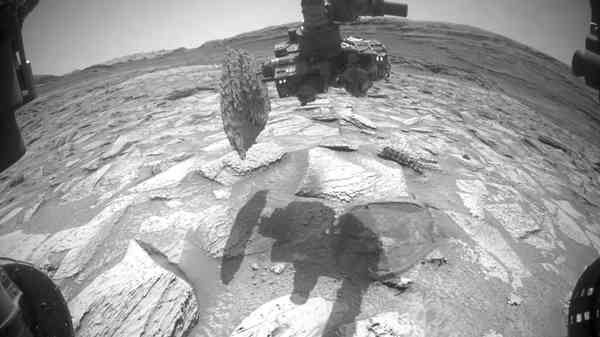 У марсохода НАСА Curiosity застряла буровая установка, записи со дна Арктики и другие научные истории