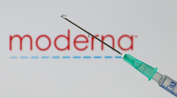 Советники FDA единогласно проголосовали за одобрение мРНК Moderna после драмы агентства