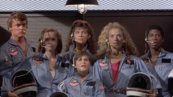 В честь 40-летнего юбилея мы переоцениваем SpaceCamp 1986 года.